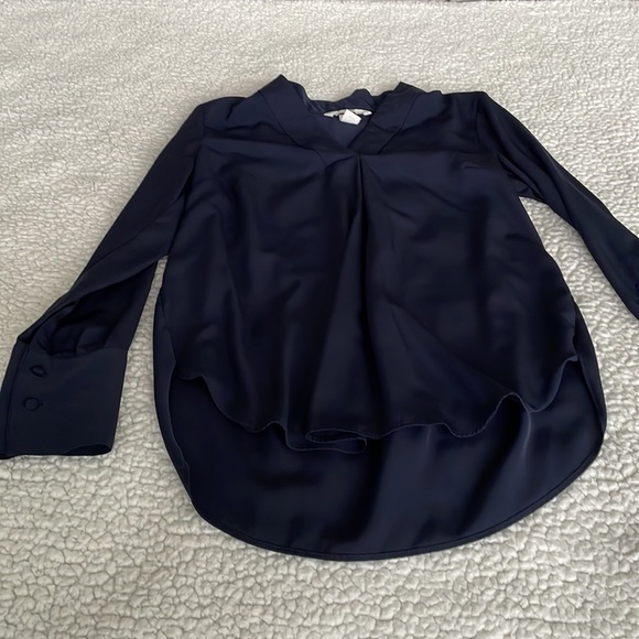 12 Tops for Price of 3 - Picture 10 of 12